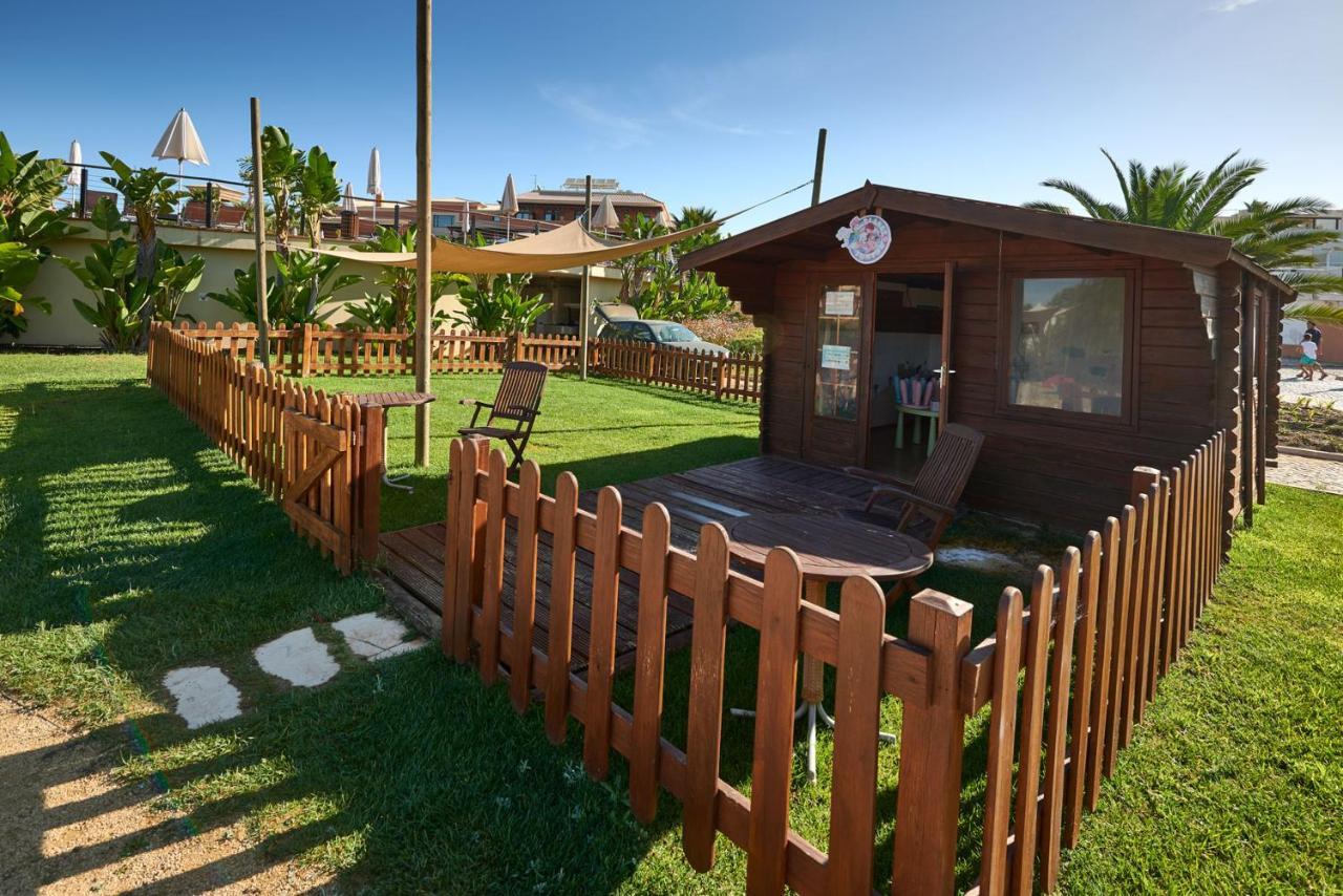 Monte Santo Resort Carvoeiro  Luaran gambar A garden shed in Spain